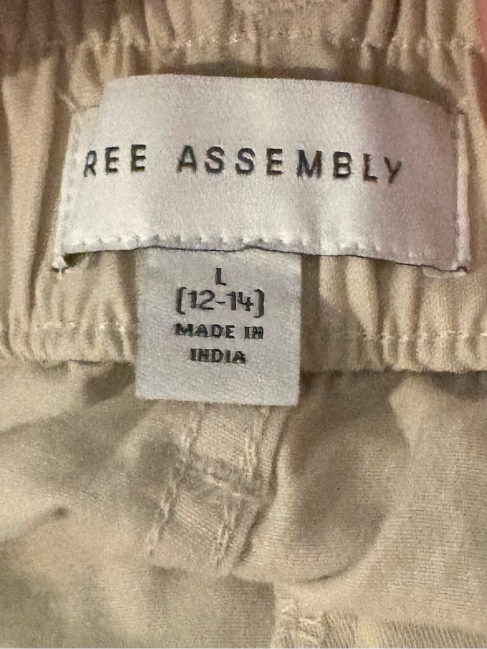 Free Assembly Pants - Picture 5 of 9